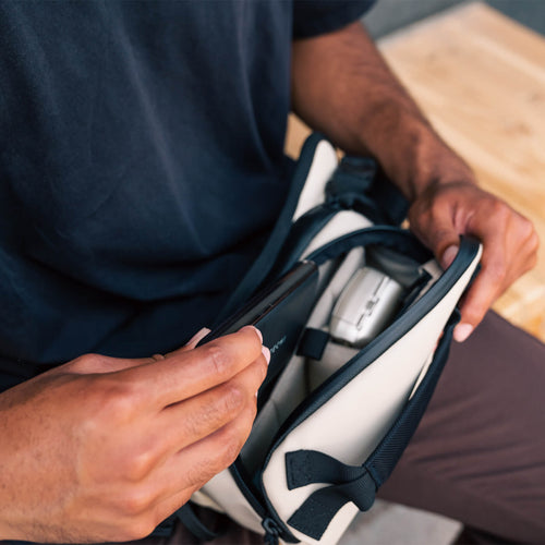 yuma-tan-three-liter-rogue-sling-interior-variant_ids-39445210955856