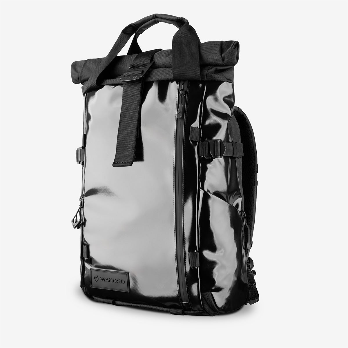 PRVKE 31L in High-Gloss Black – WANDRD Gear