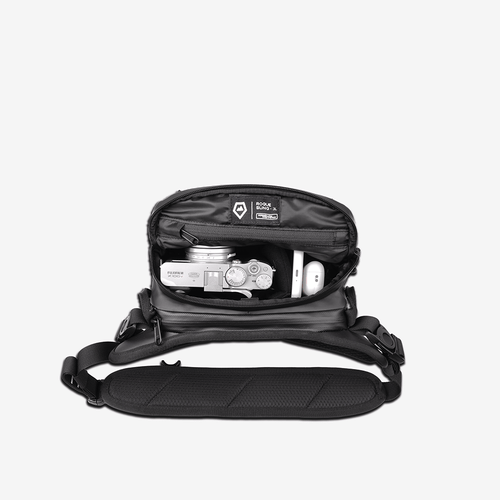 black-three-liter-rogue-sling-packed-out-variant_ids-39445210923088