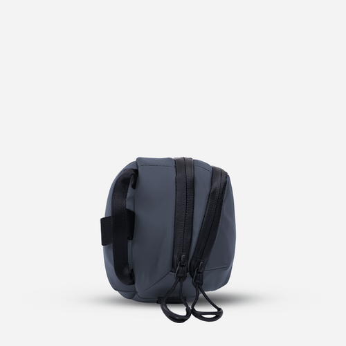 large-tech-bag-variant_ids-39922325258320
