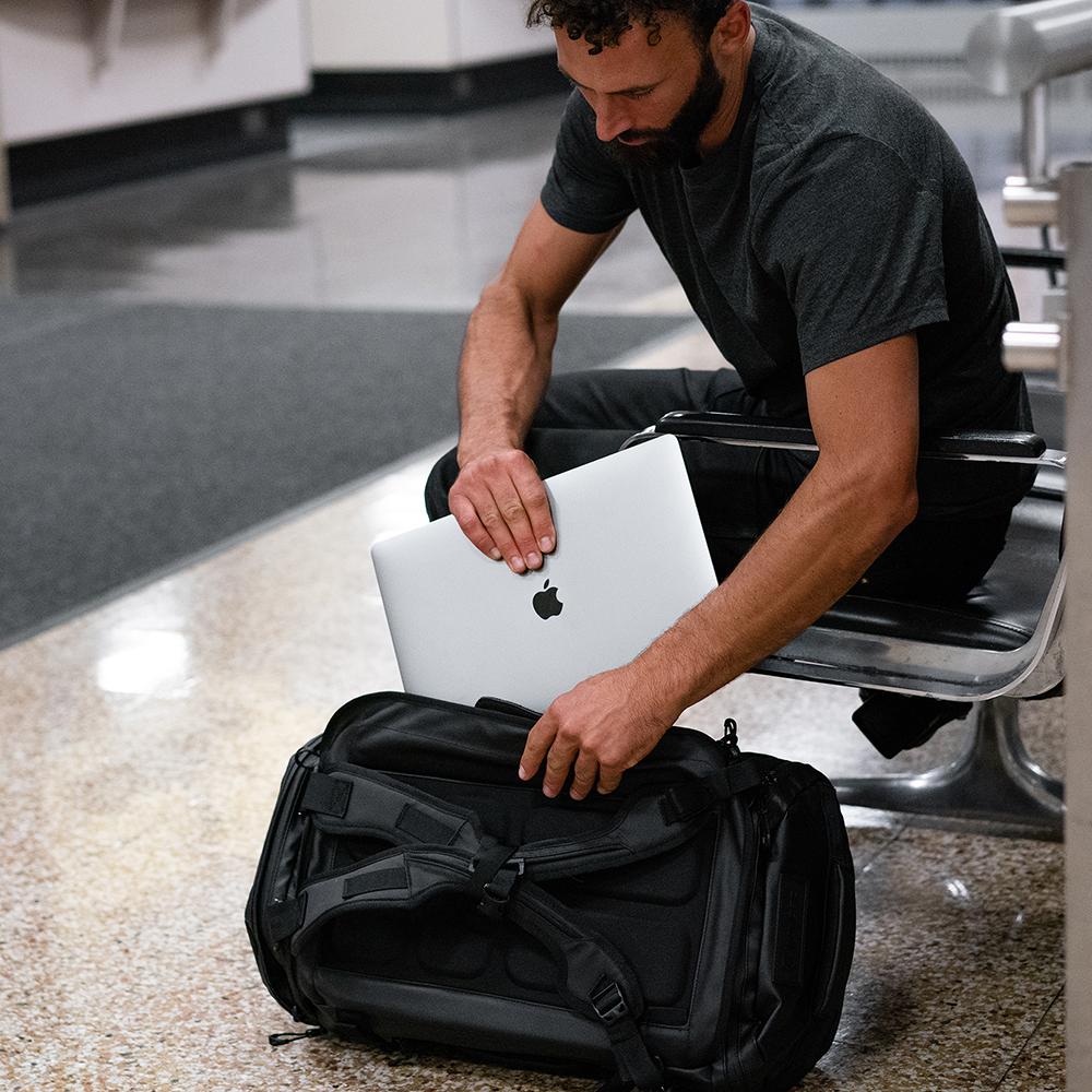 HEXAD Carryall Duffel Backpack