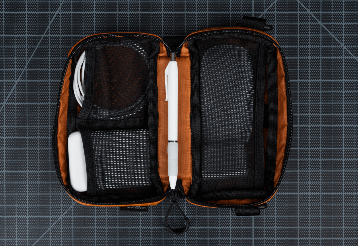 Tech Bag Rounds Tech Bag Medium in Black – WANDRD Gear