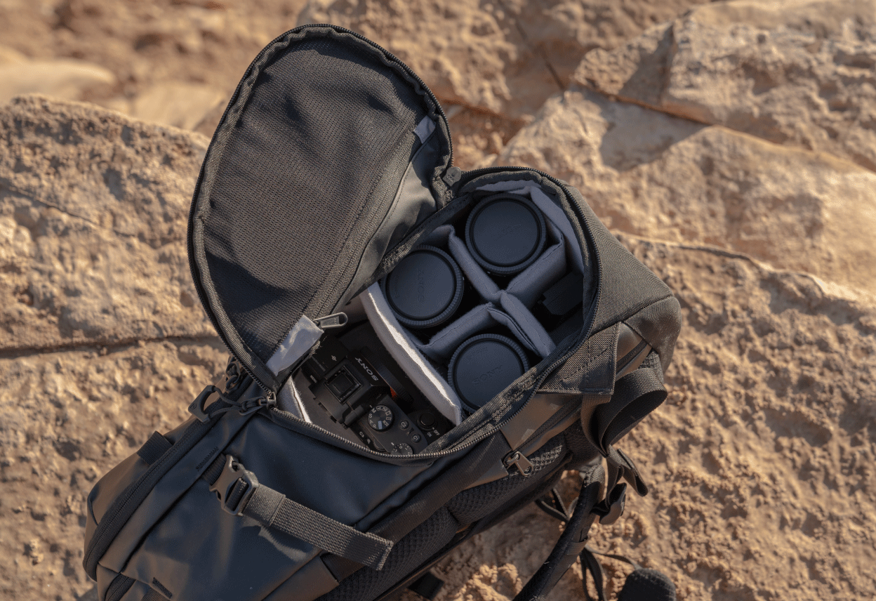 STRATUS PHOTO 18L in Wasatch Green – WANDRD Gear