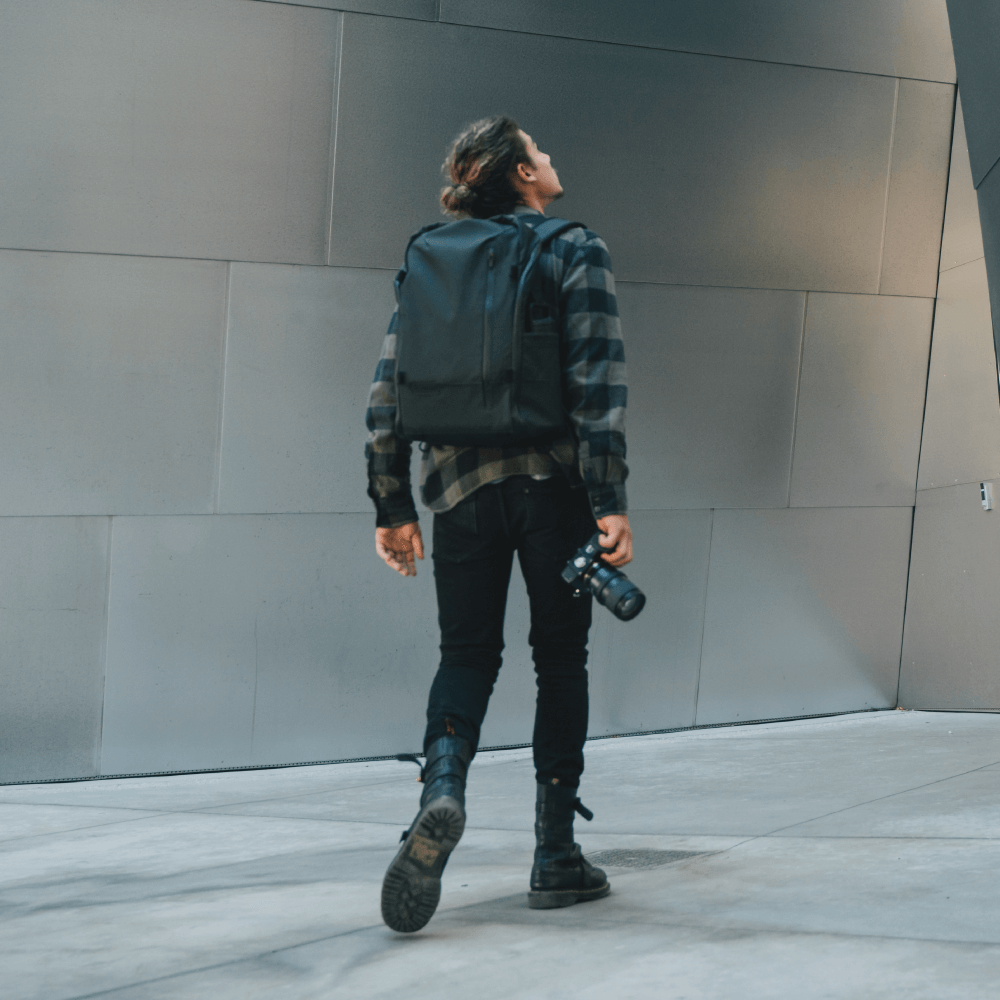 特価商品 WANDRD Duo Daypack 20L おまけ付き リュック/バックパック