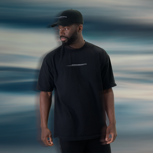 man-wearing-the-h-o-e-shirt-image-blurred