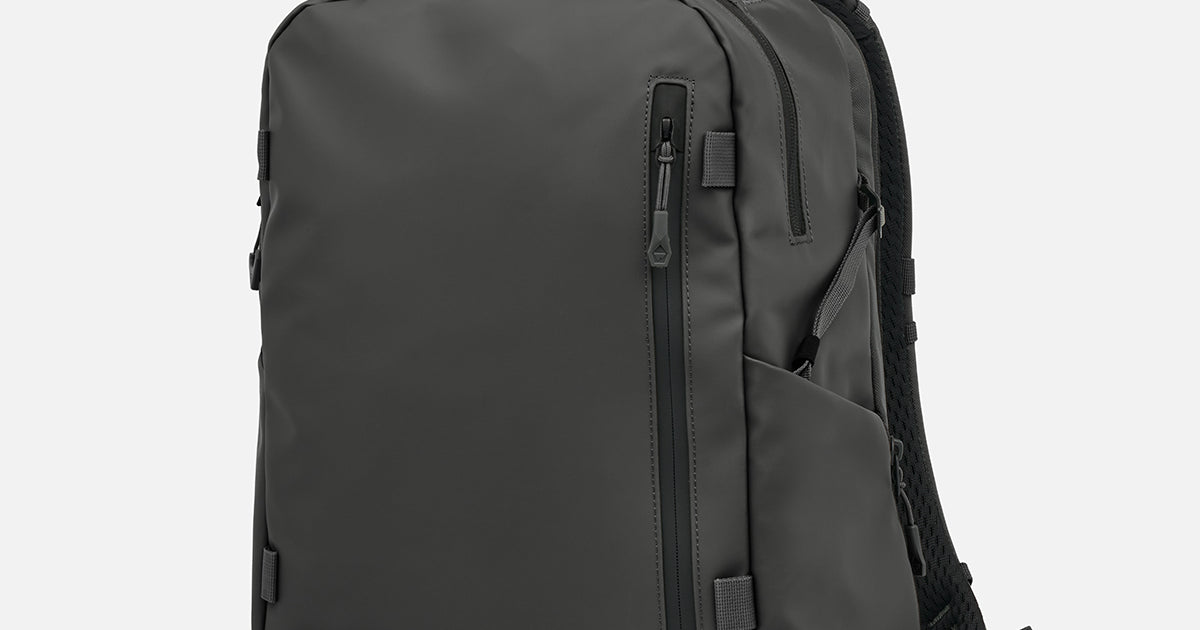 WANDRD Gear PRVKE Zip 31L in Black