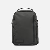 PRVKE ZIP 31L in Black, Front | variant_ids: 41977768247376, 41977768280144, 41990409781328