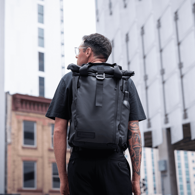 Man wearing the Black PRVKE V4  in the city