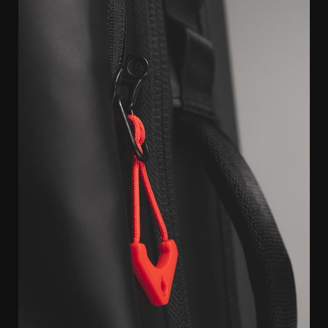 WORRYLESS® Locking Zipper Pullers in Aegean Blue – WANDRD Gear